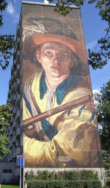 Metershoog kunstwerk op Utrechtse muur